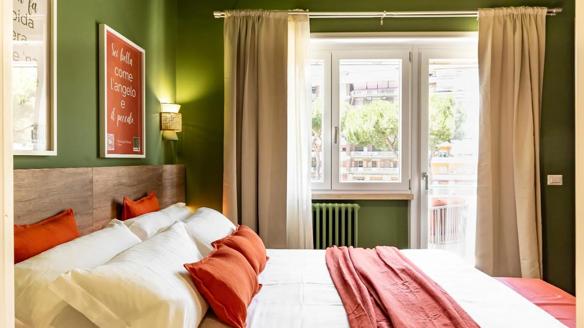 רומא Notte Ai Colli - Rooms & Kitchen בית הארחה